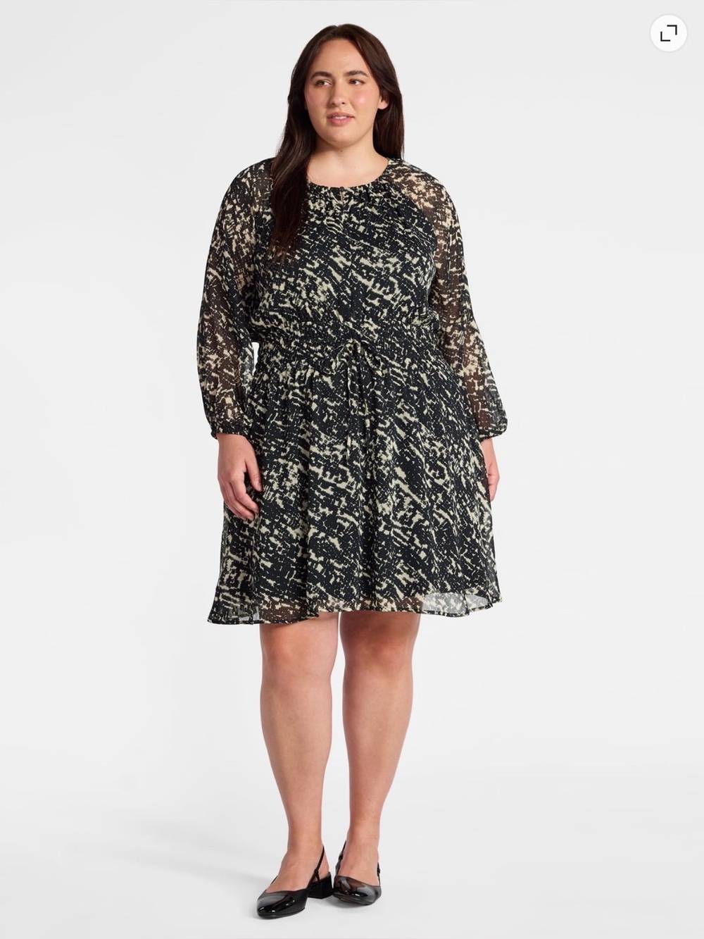 Terra and Sky Black & White Abstract Print Long Sleeve Dress. Size 2X NWT